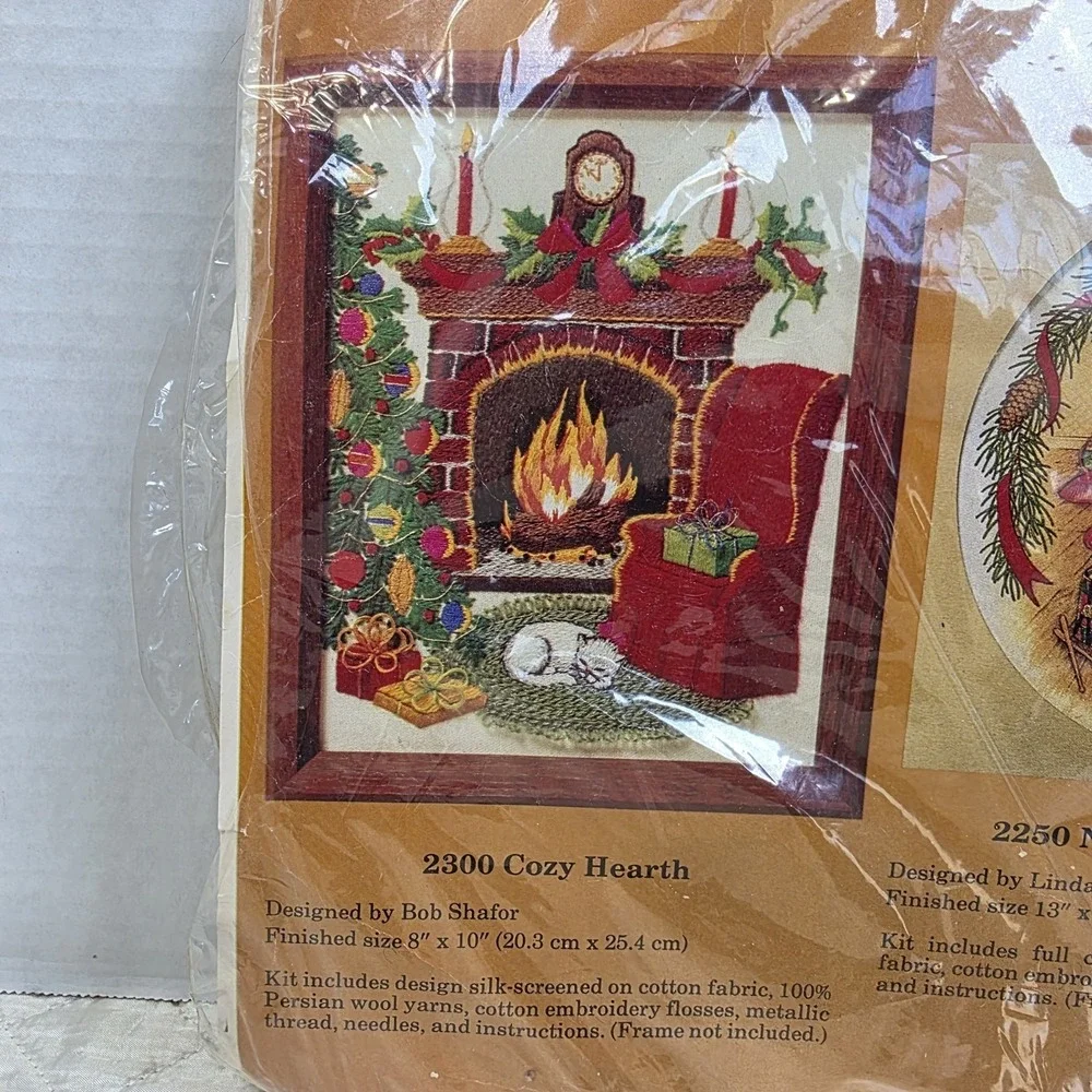 Vintage Christmas Cozy Hearth Embroidery Kit Wool Yarn Creative Circle #2300